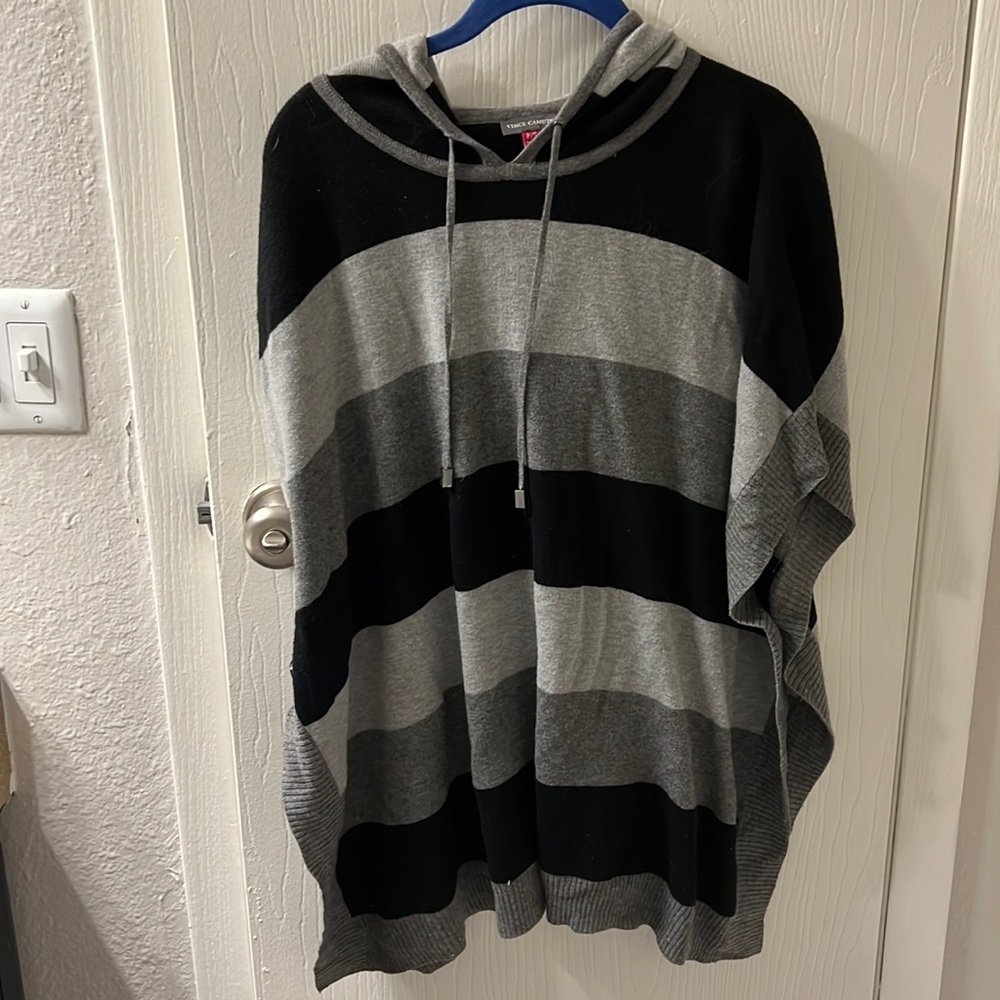 Vince Camuto Sweater